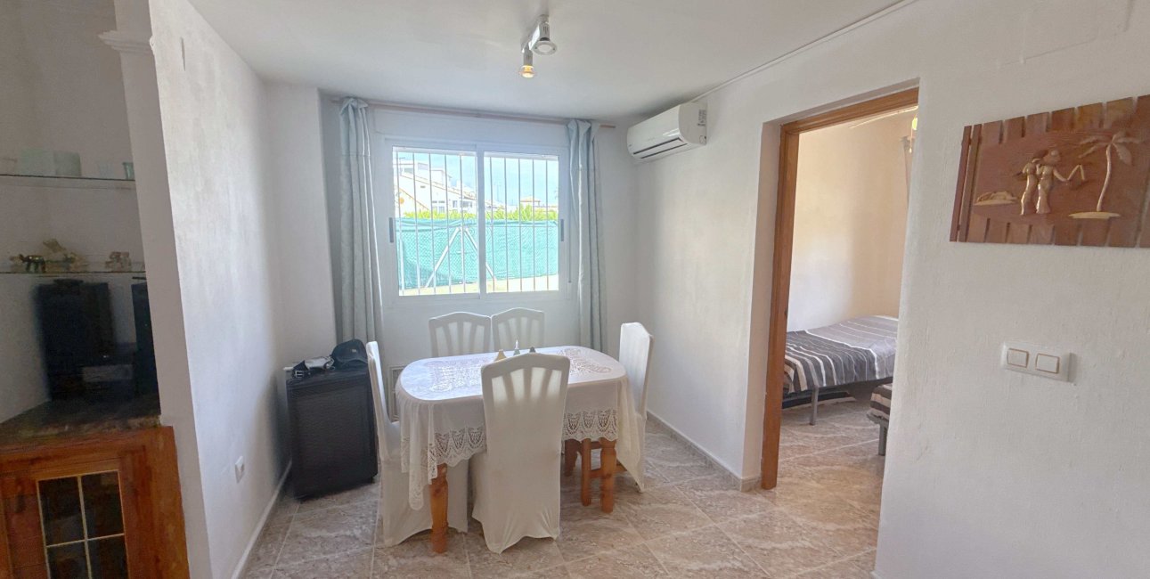 Resale - Townhouse -
Orihuela Costa - La Zenia