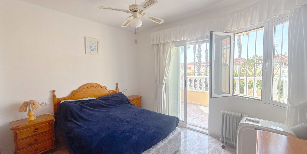 Resale - Townhouse -
Orihuela Costa - La Zenia