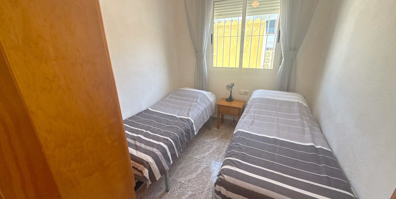 Resale - Townhouse -
Orihuela Costa - La Zenia