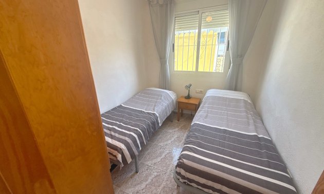 Resale - Townhouse -
Orihuela Costa - La Zenia