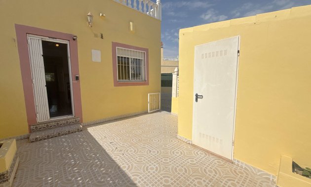 Resale - Townhouse -
Orihuela Costa - La Zenia