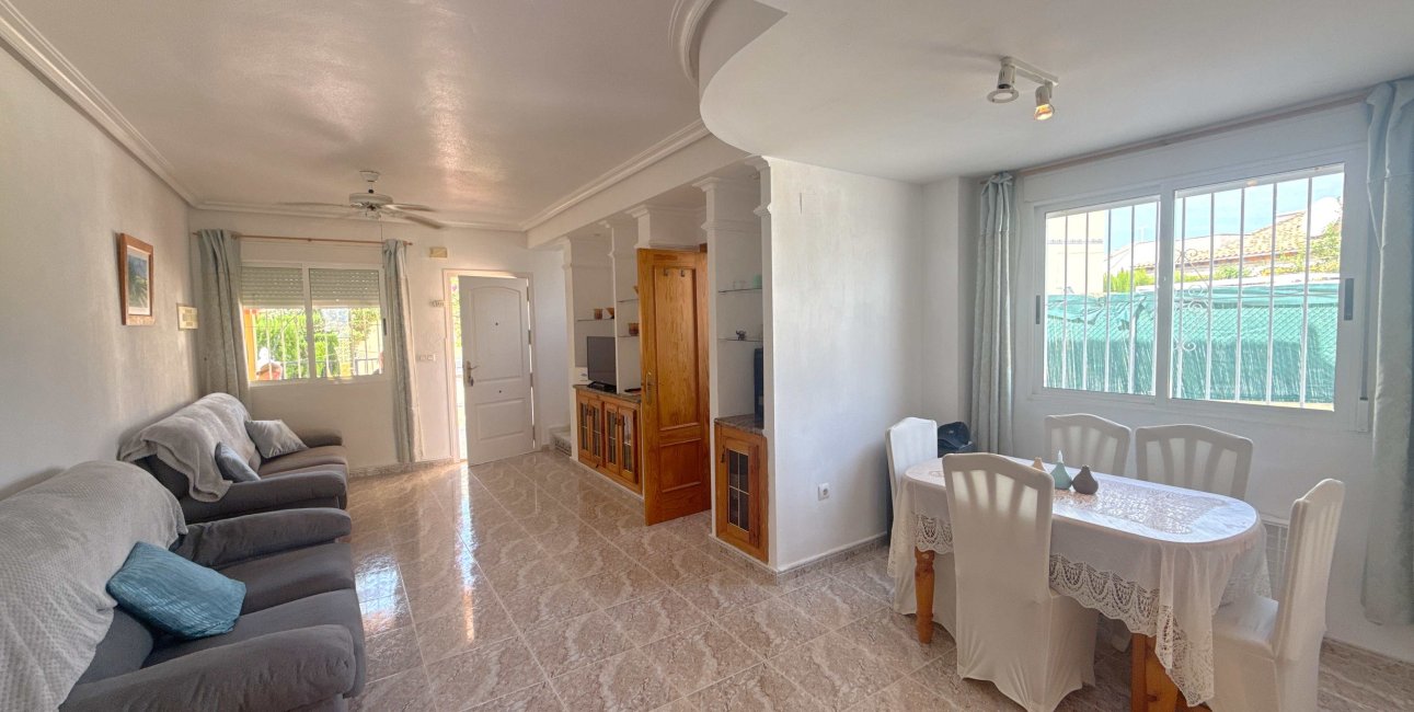 Resale - Townhouse -
Orihuela Costa - La Zenia