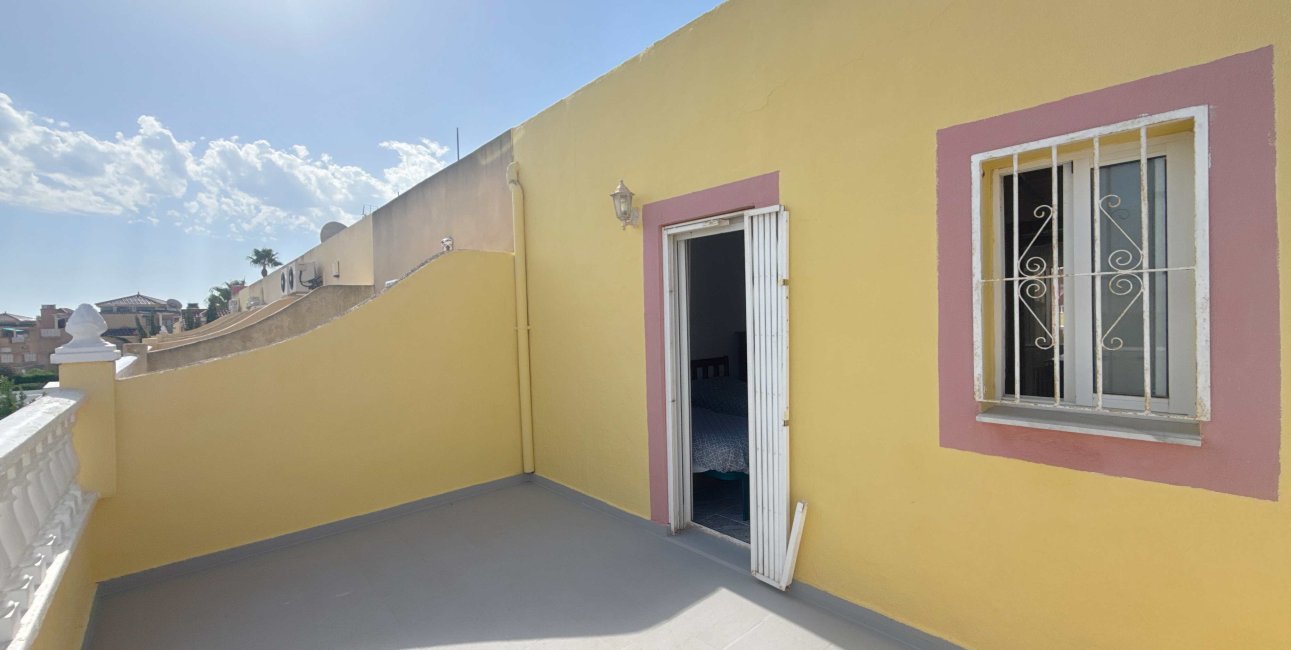 Resale - Townhouse -
Orihuela Costa - La Zenia