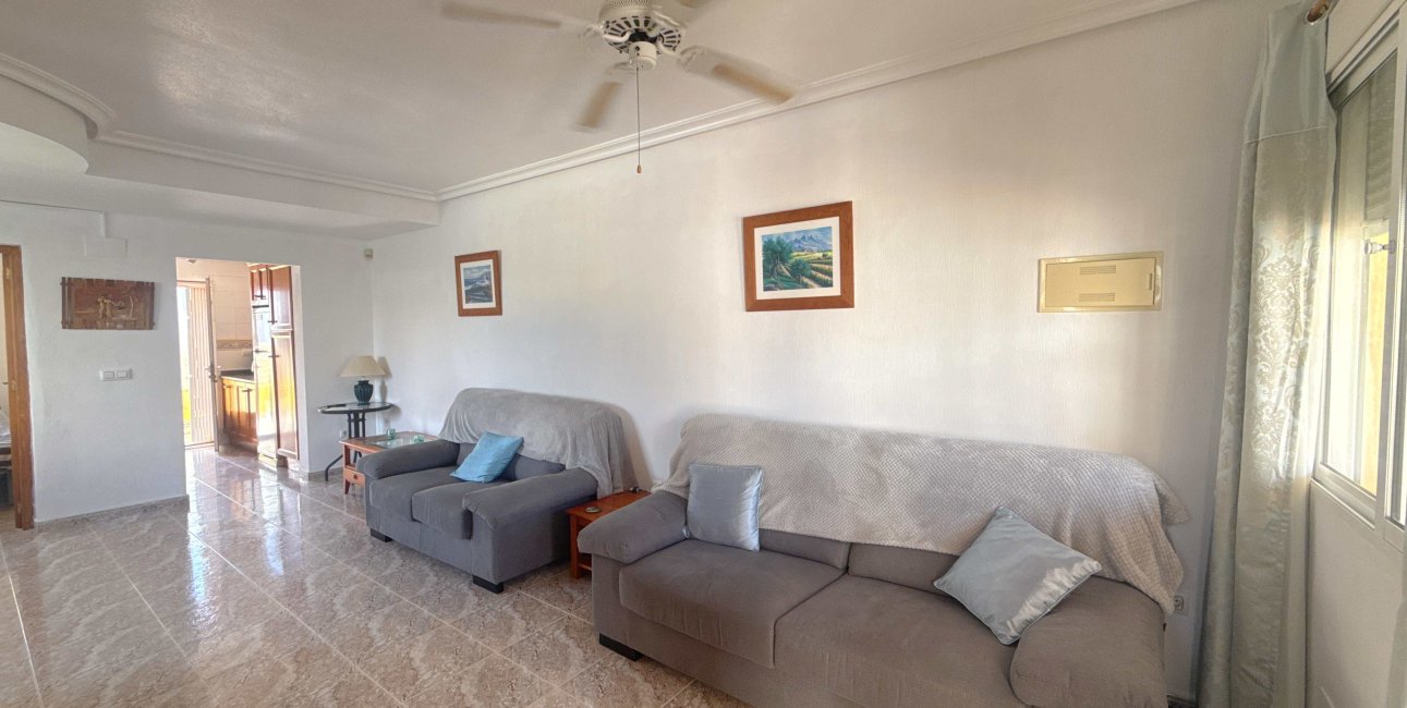 Resale - Townhouse -
Orihuela Costa - La Zenia