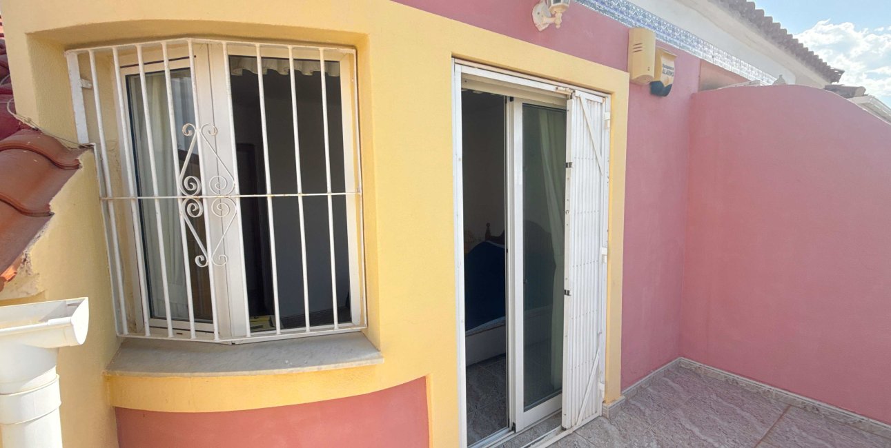 Resale - Townhouse -
Orihuela Costa - La Zenia
