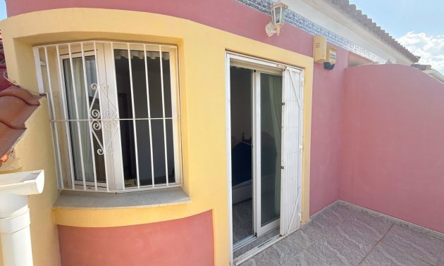 Resale - Townhouse -
Orihuela Costa - La Zenia