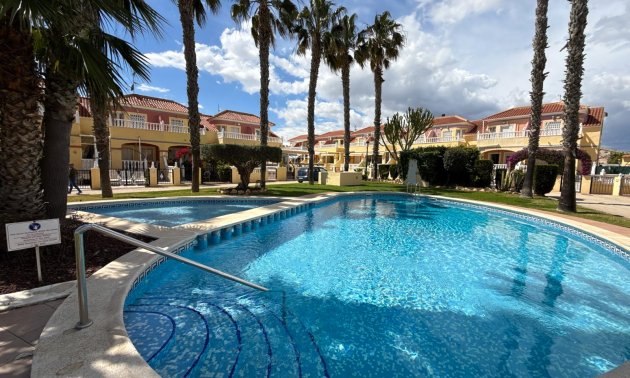 Resale - Townhouse -
Orihuela Costa - La Zenia