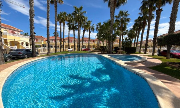 Resale - Townhouse -
Orihuela Costa - La Zenia