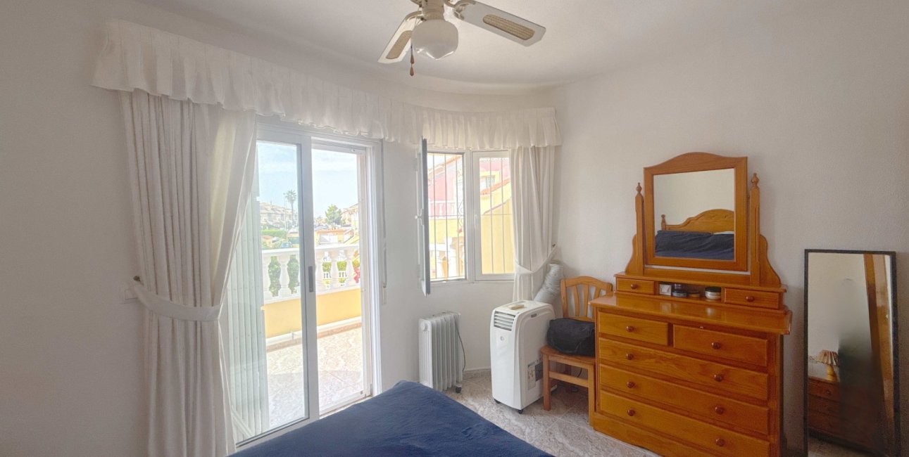 Resale - Townhouse -
Orihuela Costa - La Zenia