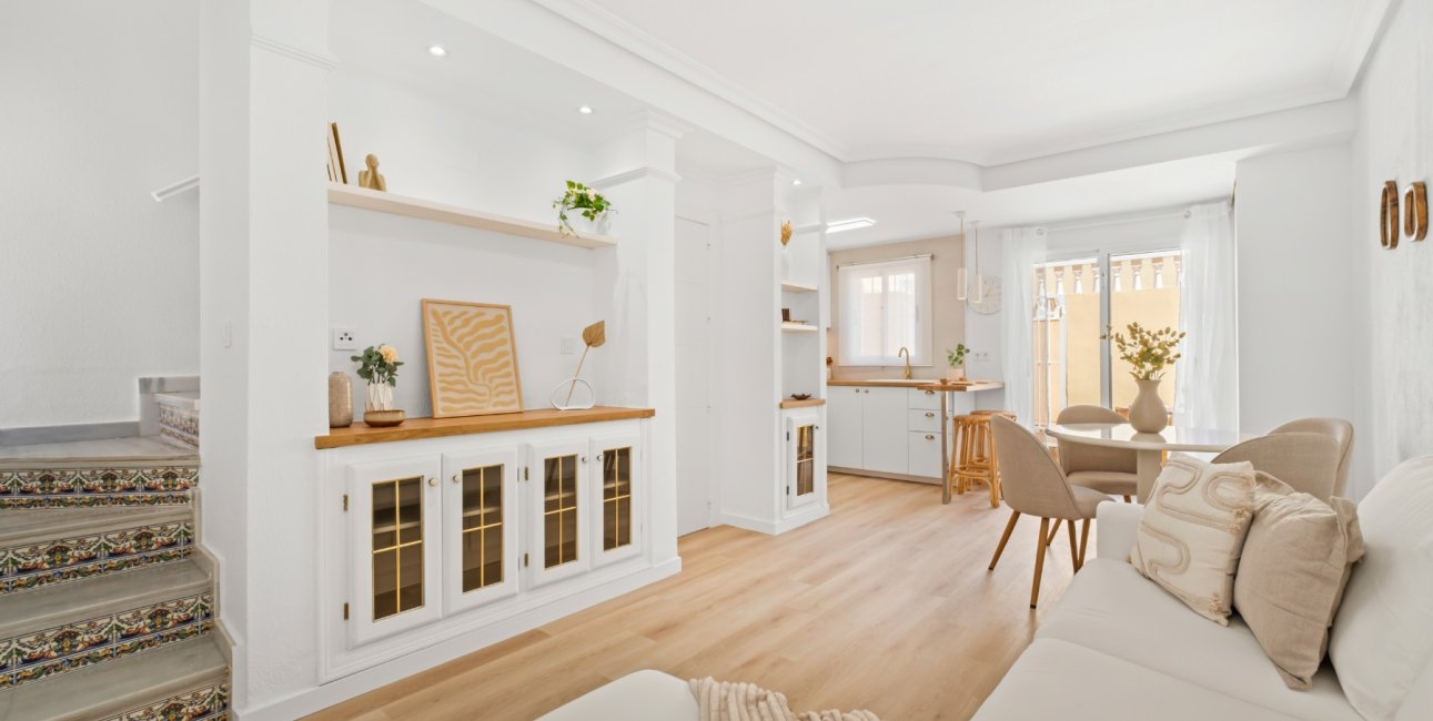 Resale - Townhouse -
Orihuela Costa - Las Filipinas