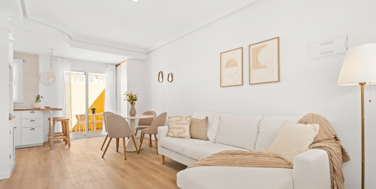Resale - Townhouse -
Orihuela Costa - Las Filipinas