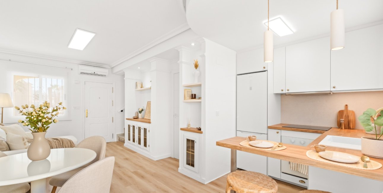 Resale - Townhouse -
Orihuela Costa - Las Filipinas