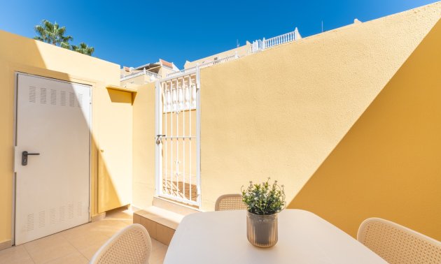 Resale - Townhouse -
Orihuela Costa - Las Filipinas
