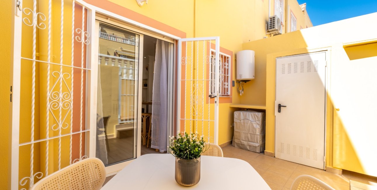 Resale - Townhouse -
Orihuela Costa - Las Filipinas
