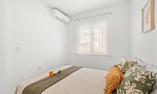 Resale - Townhouse -
Orihuela Costa - Las Filipinas