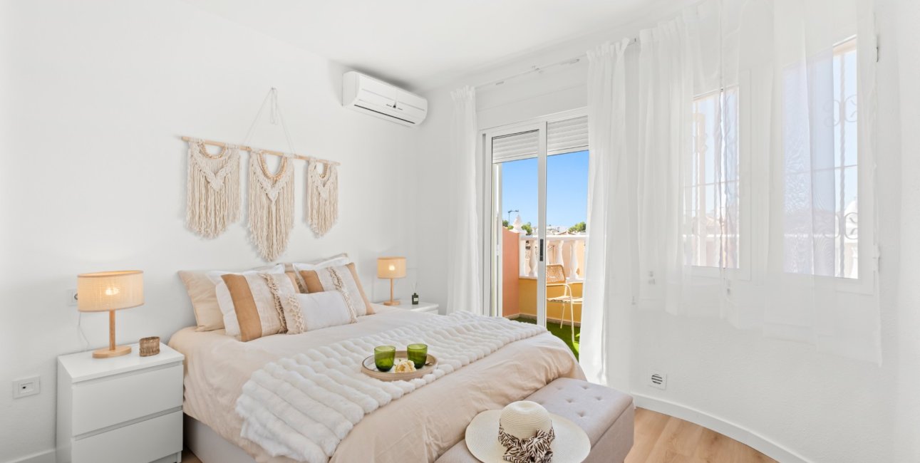 Resale - Townhouse -
Orihuela Costa - Las Filipinas