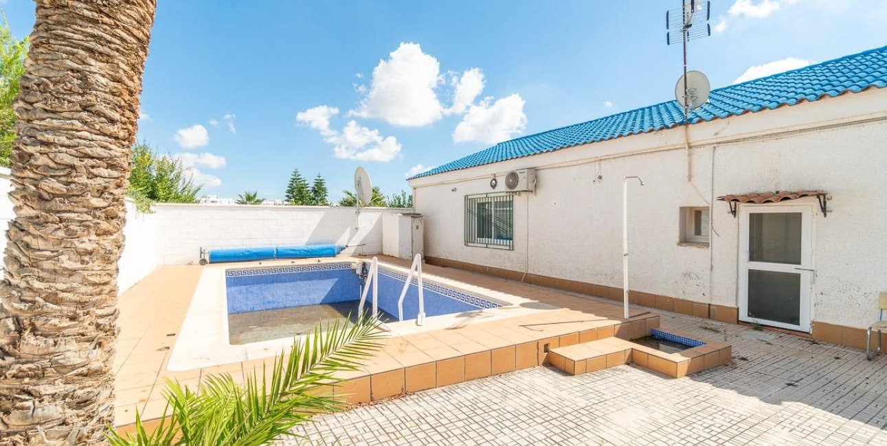 Resale - Villa -
Torre Pacheco - Roldán