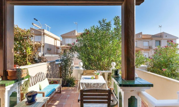 Resale - Townhouse -
Torrevieja - Cala de cabo cervera