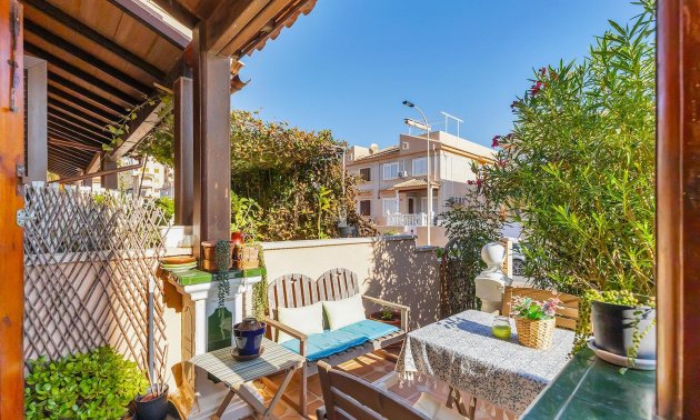 Resale - Townhouse -
Torrevieja - Cala de cabo cervera