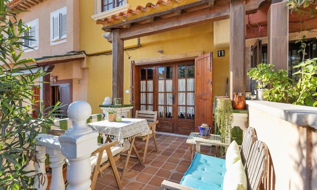 Resale - Townhouse -
Torrevieja - Cala de cabo cervera