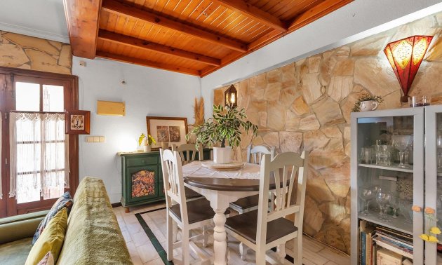 Resale - Townhouse -
Torrevieja - Cala de cabo cervera