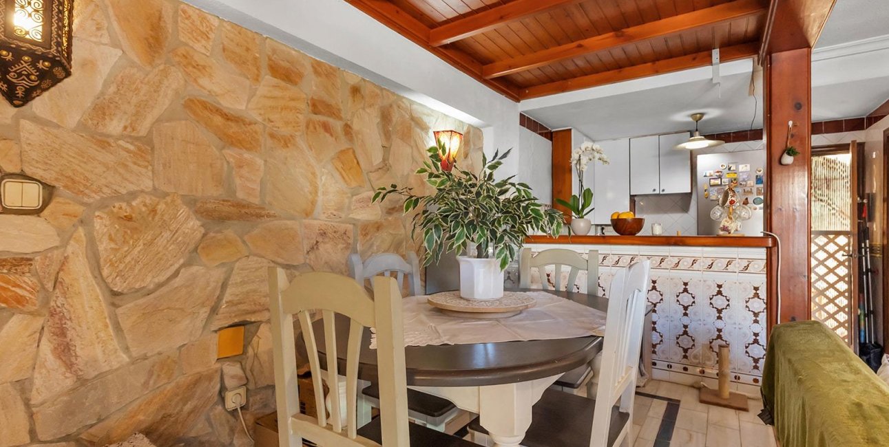 Resale - Townhouse -
Torrevieja - Cala de cabo cervera