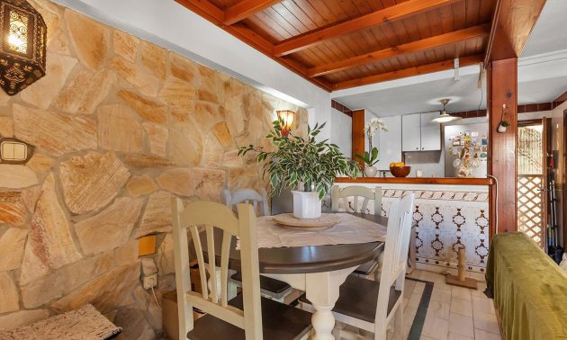 Resale - Townhouse -
Torrevieja - Cala de cabo cervera