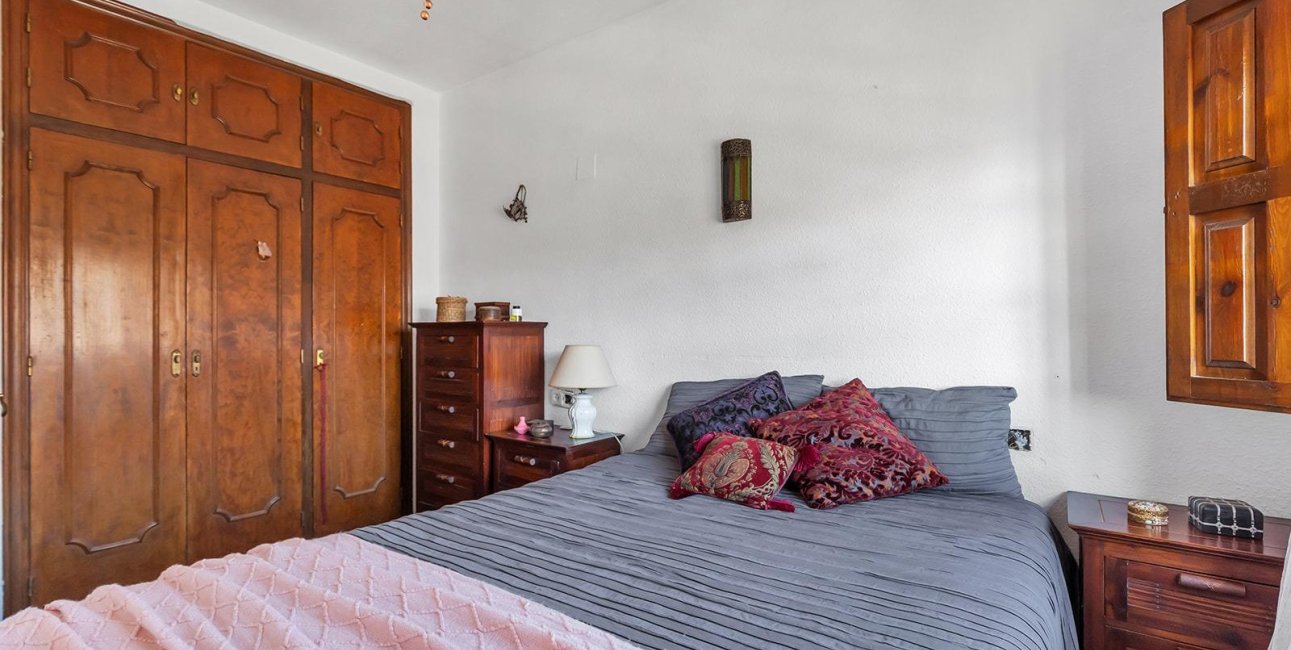 Resale - Townhouse -
Torrevieja - Cala de cabo cervera