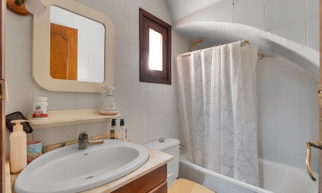 Resale - Townhouse -
Torrevieja - Cala de cabo cervera