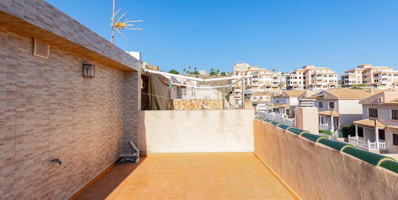 Resale - Townhouse -
Torrevieja - Cala de cabo cervera