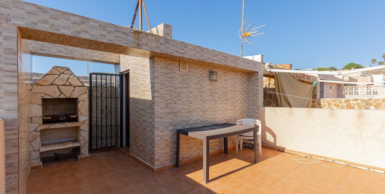 Resale - Townhouse -
Torrevieja - Cala de cabo cervera