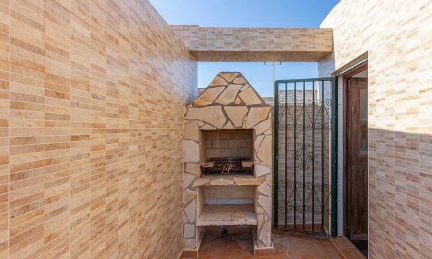 Resale - Townhouse -
Torrevieja - Cala de cabo cervera