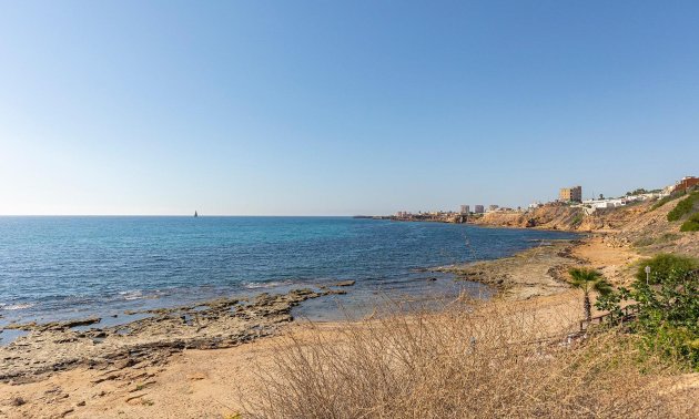 Resale - Townhouse -
Torrevieja - Cala de cabo cervera