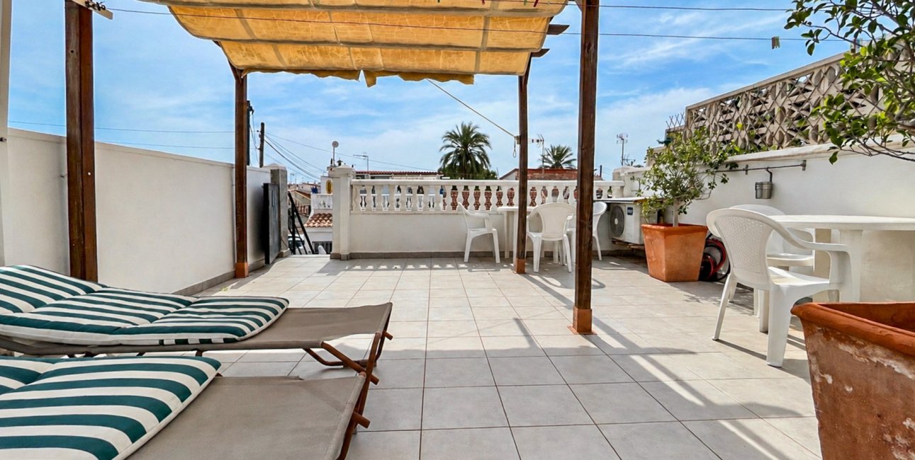 Resale - Bungalow -
Torrevieja - La Siesta - El Salado -  Torreta