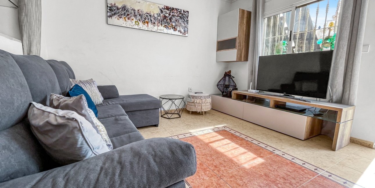 Resale - Bungalow -
Torrevieja - La Siesta - El Salado -  Torreta