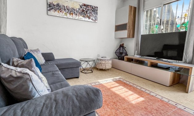 Resale - Bungalow -
Torrevieja - La Siesta - El Salado -  Torreta