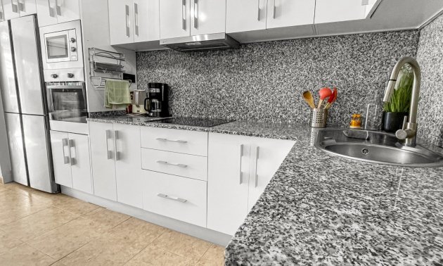 Resale - Bungalow -
Torrevieja - La Siesta - El Salado -  Torreta