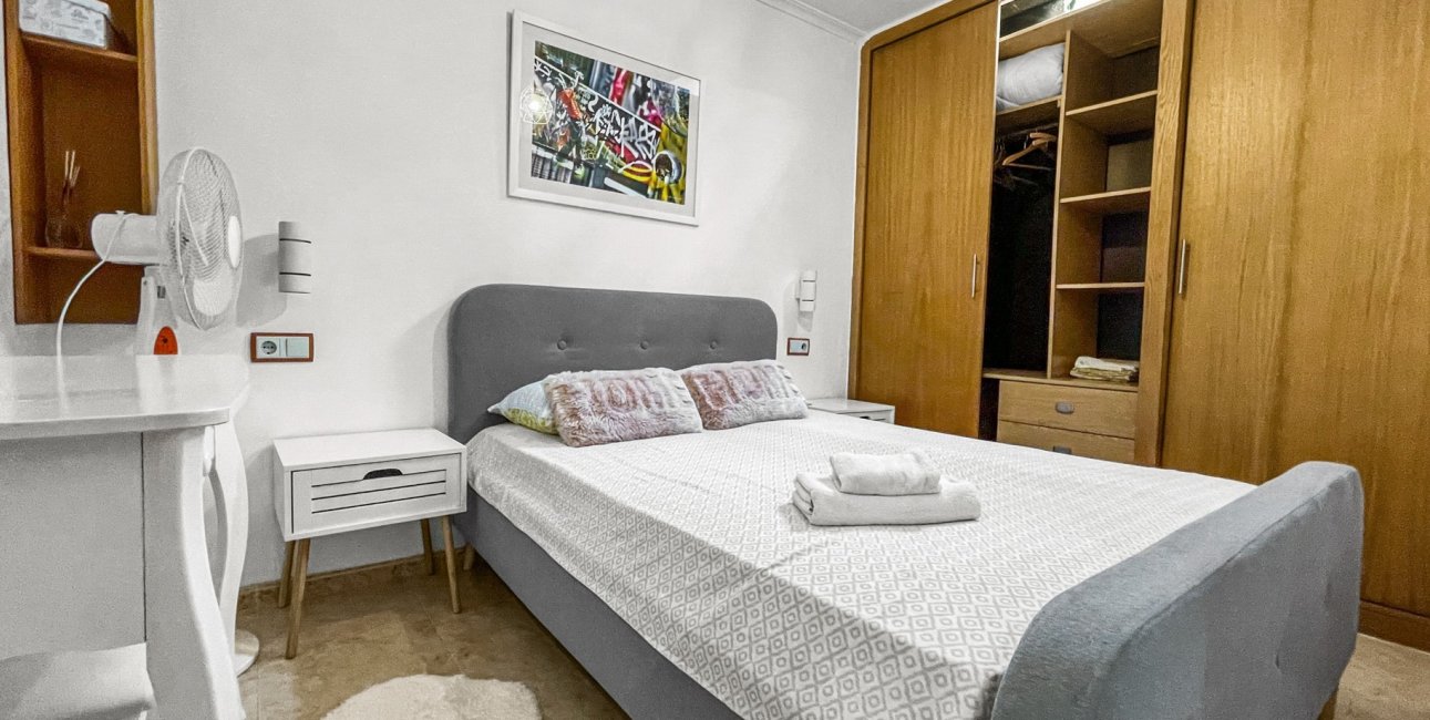 Resale - Bungalow -
Torrevieja - La Siesta - El Salado -  Torreta