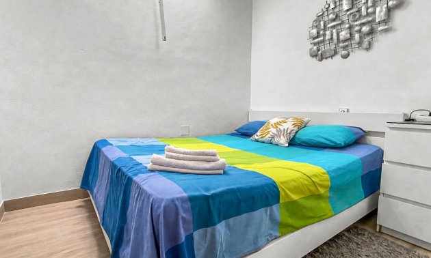 Resale - Bungalow -
Torrevieja - La Siesta - El Salado -  Torreta