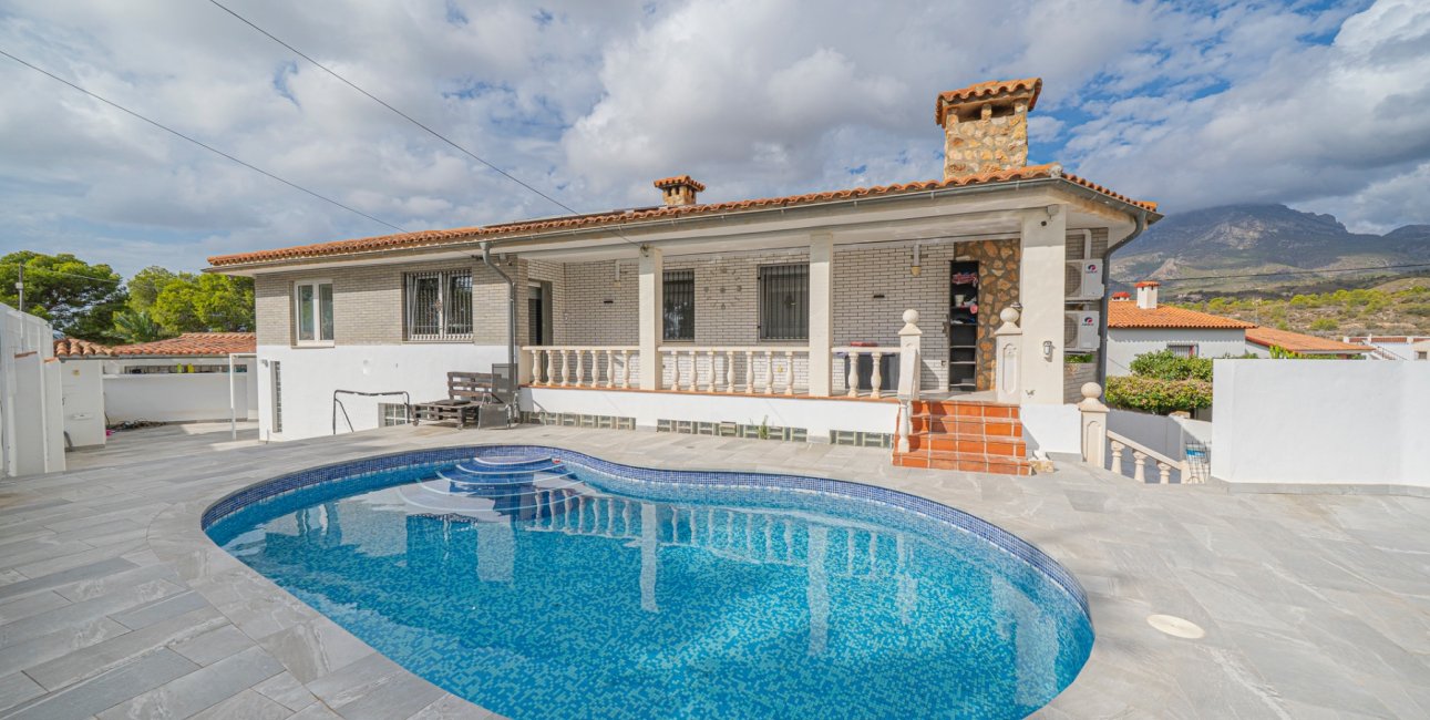 Resale - Villa -
La Nucia - Panorama
