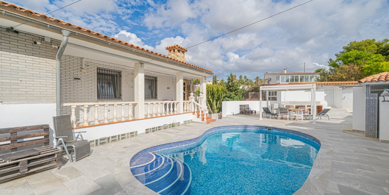 Resale - Villa -
La Nucia - Panorama