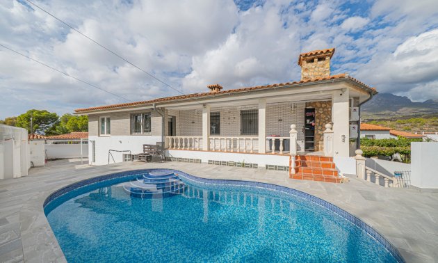 Resale - Villa -
La Nucia - Panorama