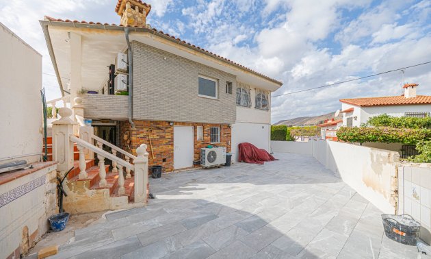 Resale - Villa -
La Nucia - Panorama