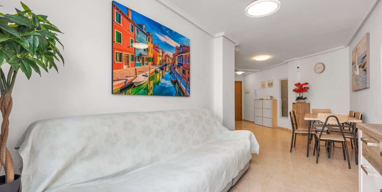 Resale - Penthouse -
Torrevieja - Estacion de autobuses