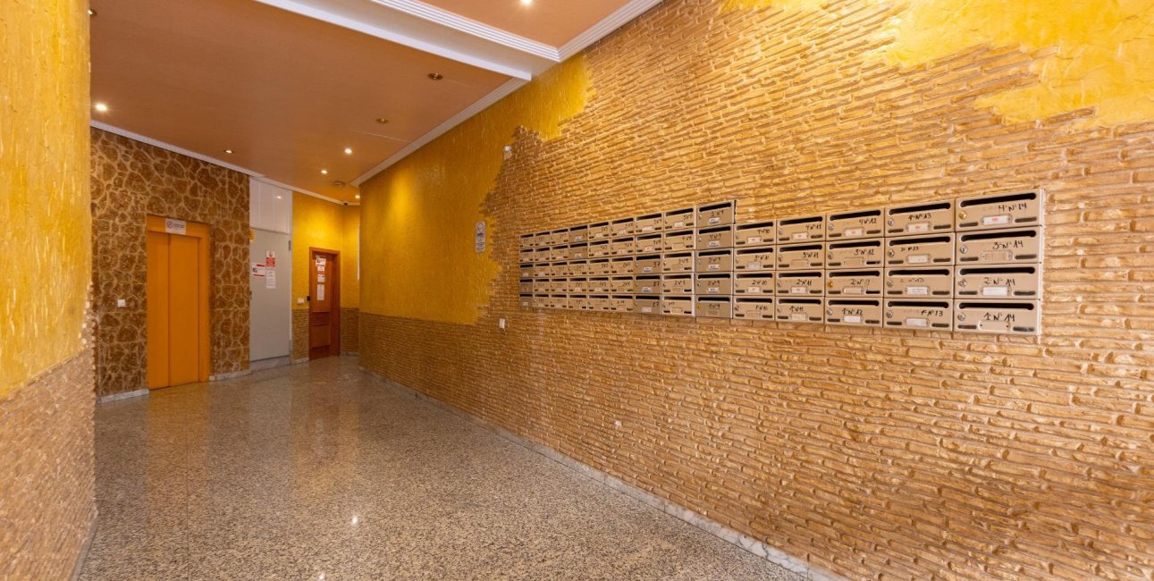 Resale - Penthouse -
Torrevieja - Estacion de autobuses