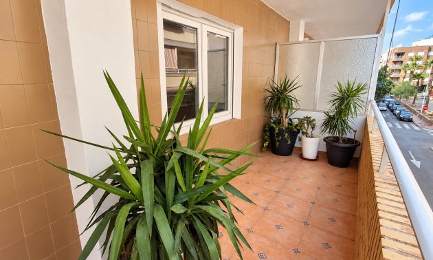 Resale - Apartment / Duplex -
Torrevieja - Playa del Cura