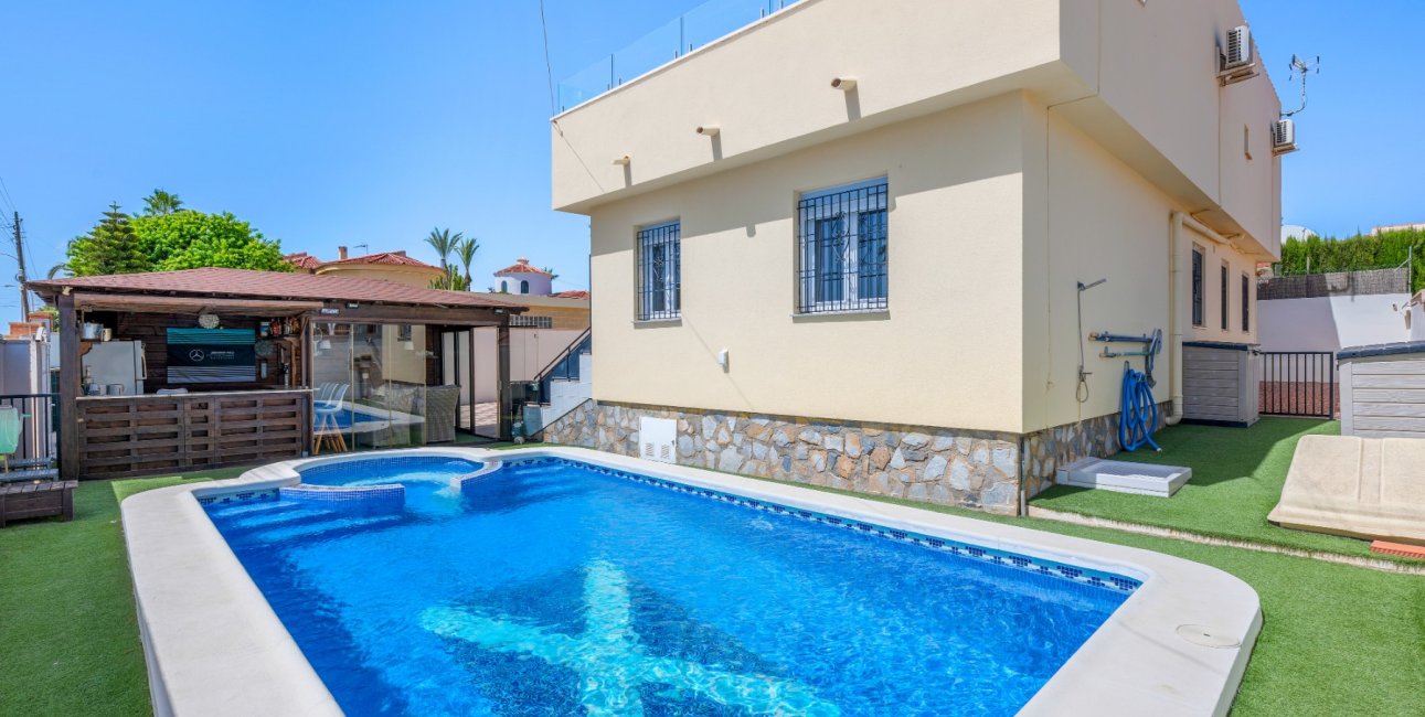 Resale - Villa -
Ciudad Quesada - Ciudad Quesada - Town