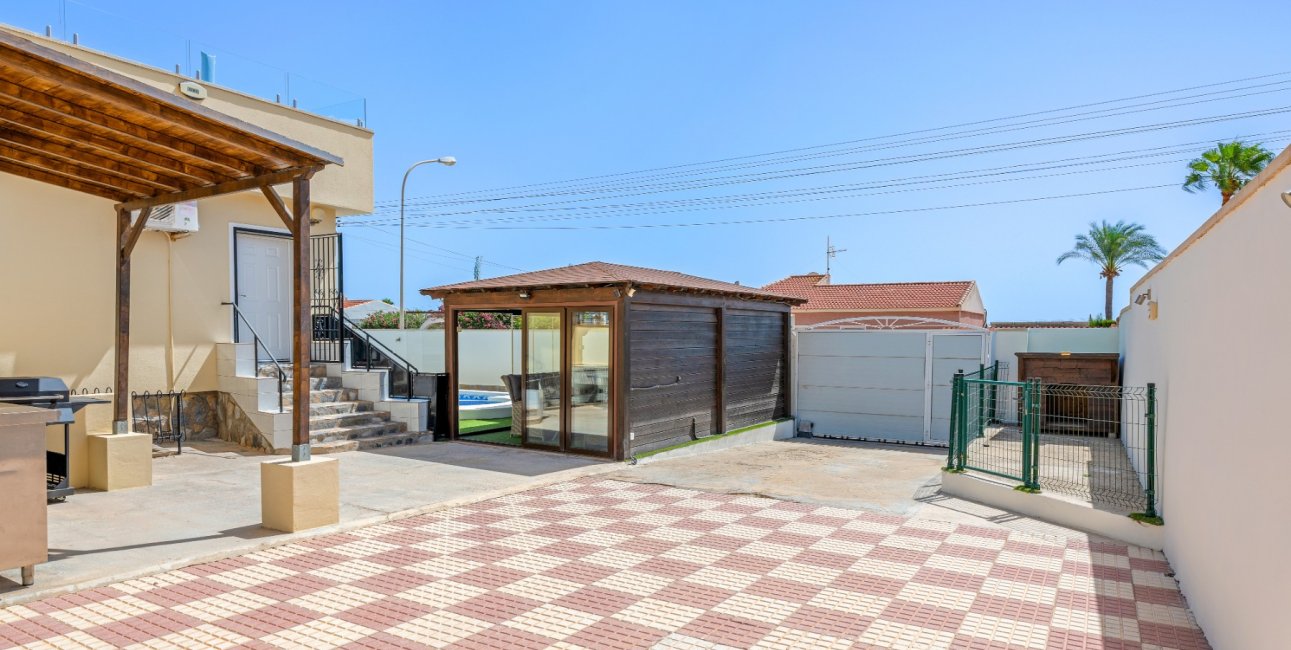 Resale - Villa -
Ciudad Quesada - Ciudad Quesada - Town