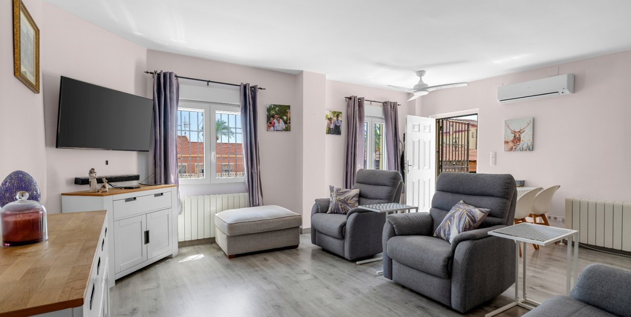 Resale - Villa -
Ciudad Quesada - Ciudad Quesada - Town