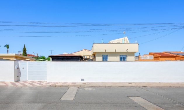Resale - Villa -
Ciudad Quesada - Ciudad Quesada - Town